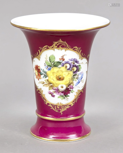 Trumpet vase, Meissen, mark 1924-193
