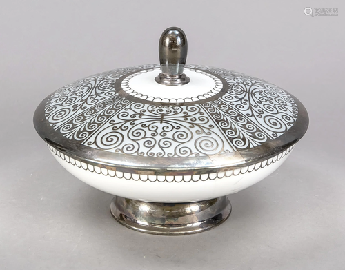 Rounded lidded box, Rosenthal, 1st h