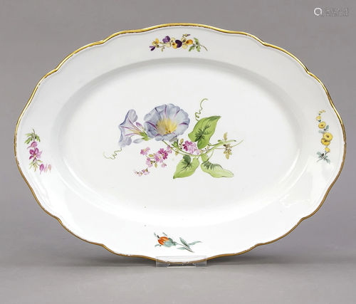 Oval platter, Meissen, Knauff swords