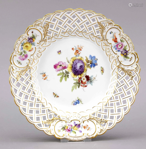 Breakthrough plate, Meissen, mark 18