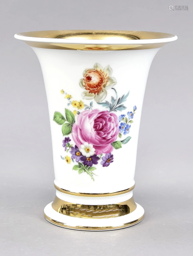 Trunmpet vase, Meissen, mark after