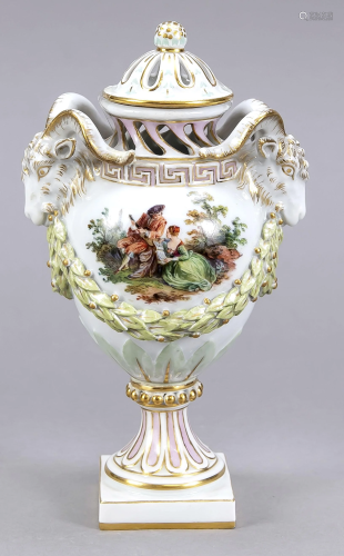 Small porpourri vase, Meissen, Knauf