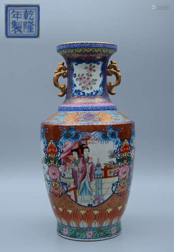 Qianlong Enamel Two Handles Vase