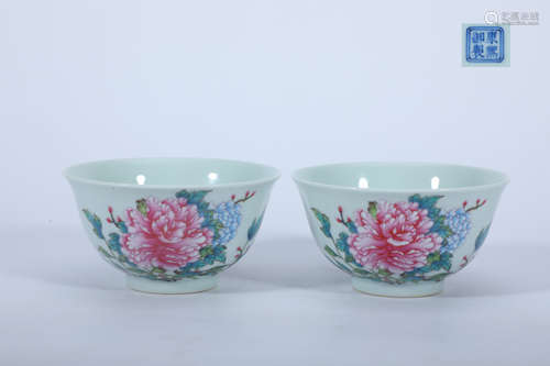 A Pair of Enamel Flower Bowl