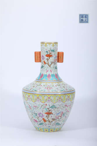 Famille Rose Lingzhi Handles Vase