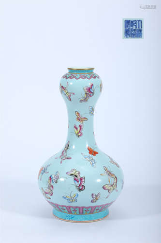 Famille Rose Blue-Ground Butterfly Garlic vase