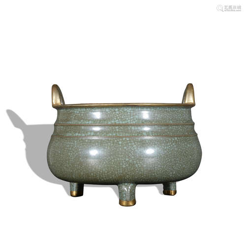 A officer glazed censer