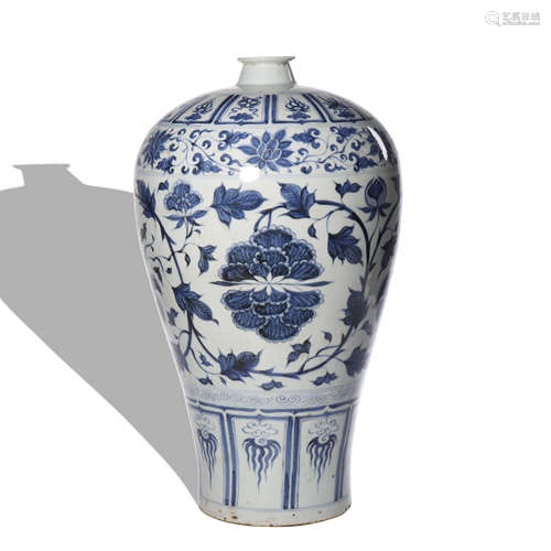 A blue and white 'floral' Meiping