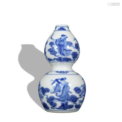 A blue and white 'figure' gourd-shaped vase