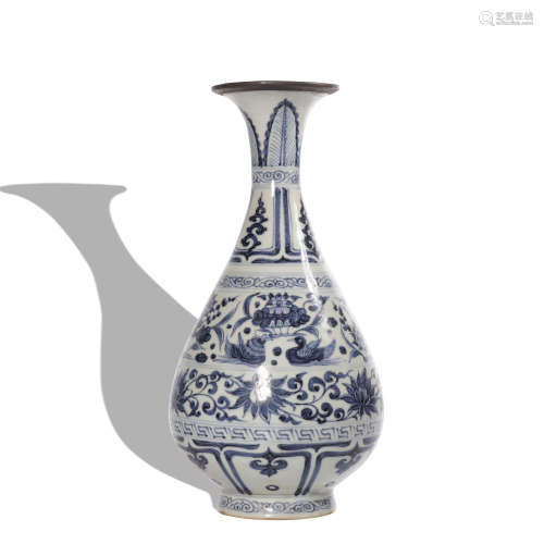 A blue and white 'floral and birds' pear-shaped vase