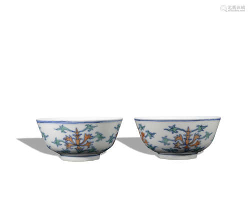 A pair of DouCai cup