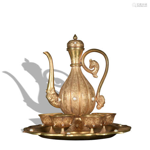 A set of gilt-bronze wine pot