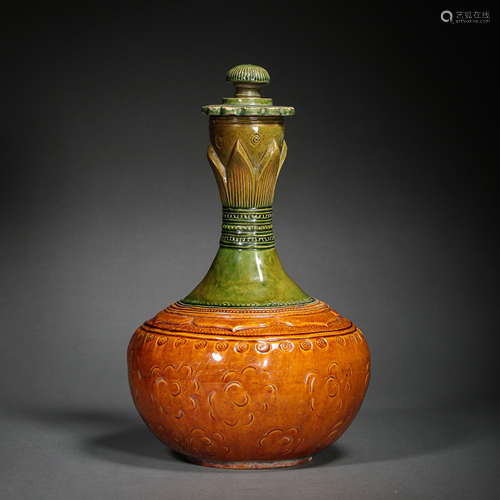 YELLOW AND GREEN GLAZED FLASK FROM MING DYNASTY