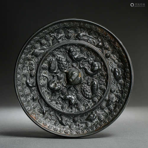 CHINESE TANG DYNASTY BRONZE MIRROR