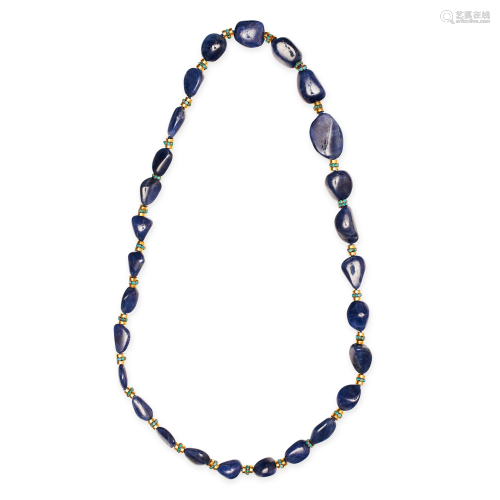 A SAPPHIRE AND TURQUOISE BEAD NECKLACE comprising a