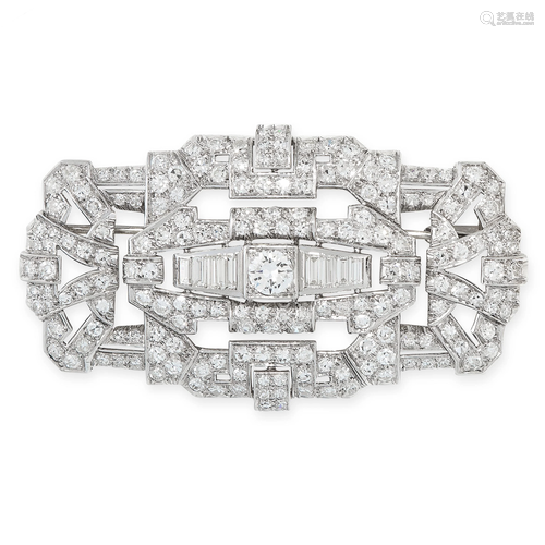 A FRENCH ART DECO DIAMOND PLAQUE BROOCH, CIRCA…