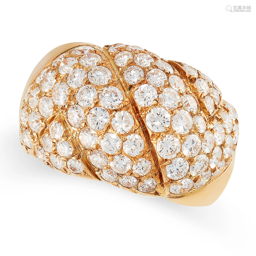 A VINTAGE DIAMOND DRESS RING, VAN CLEEF & ARPELS in