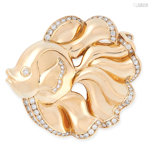 A DIAMOND FISH BROOCH, VAN CLEEF & ARPELS in 18ct