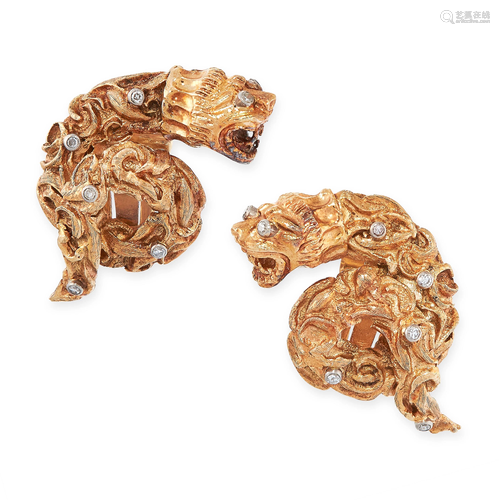 A PAIR OF LION'S HEAD DIAMOND CLIP EARRINGS, ZOLOTA…