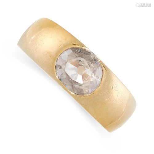 A DIAMOND GYPSY RING in 18ct yellow gold, set with an