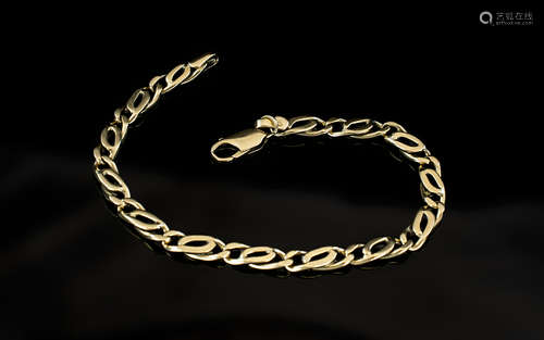 Ladies - Nice Quality 9ct Gold Fancy Double Link Bracelet. E...