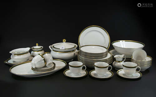 West German 'Seltmann' Fine Quality Porcelain Dinner Service...