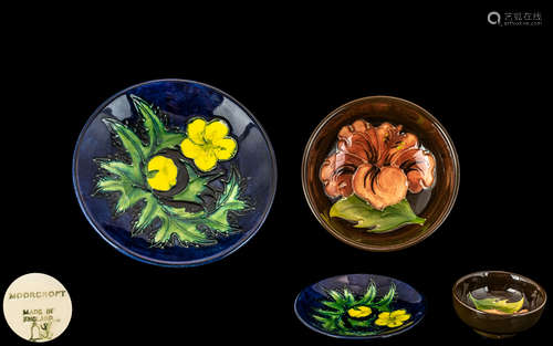 Moorcroft - Pin Dish 3.5'' diameter in blue with yellow patt...