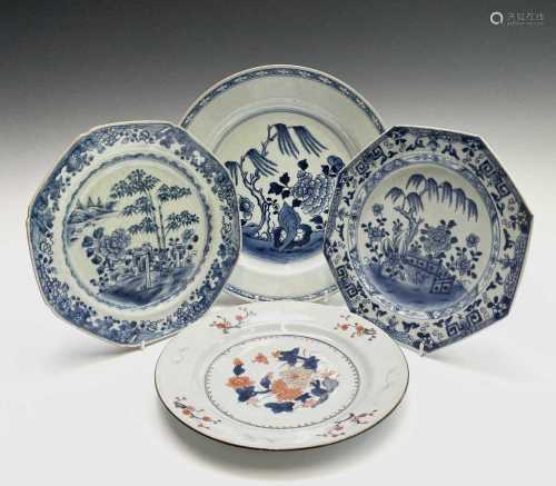 A large Chinese Export porcelain blue and white plate, 18th ...