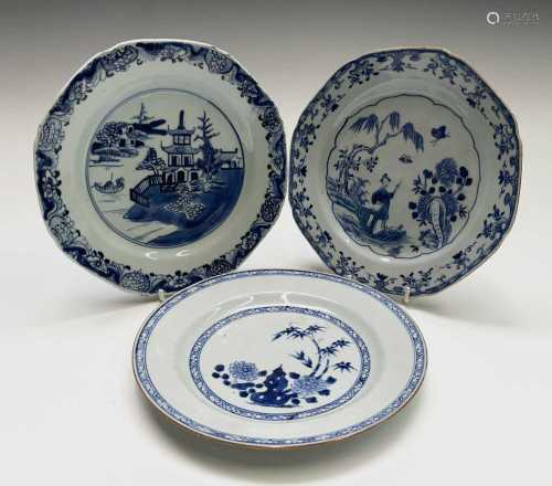 Three Chinese porcelain blue and white plates, Qianlong (173...