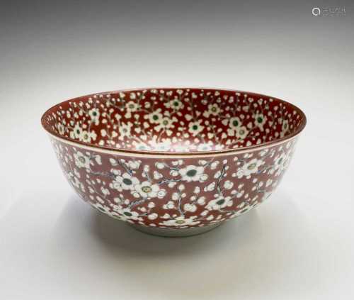 A Japanese porcelain Arita bowl, early 20th century, the iro...