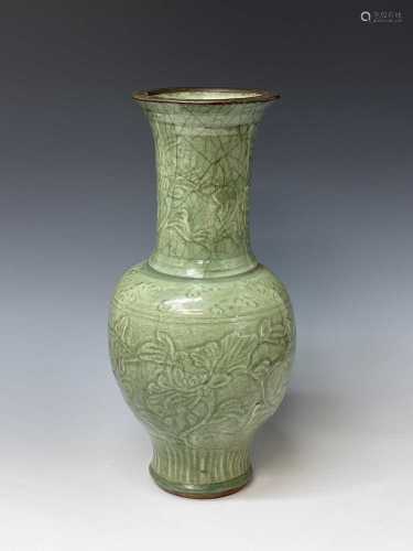 A large Chinese longquan celadon vase, Yuan Dynasty, decorat...