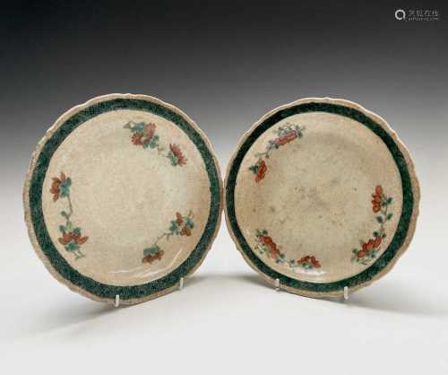 A pair of Chinese famille verte crackle glaze dishes, 19th c...