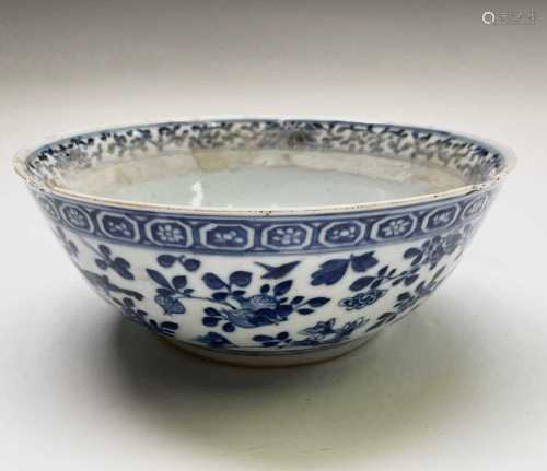A Chinese porcelain blue and white bowl, 18th century, the i...