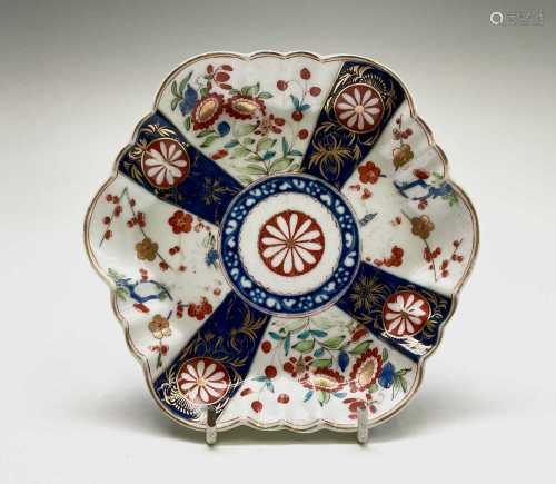 A Chinese Imari porcelain hexagonal tray, 19th century, the ...