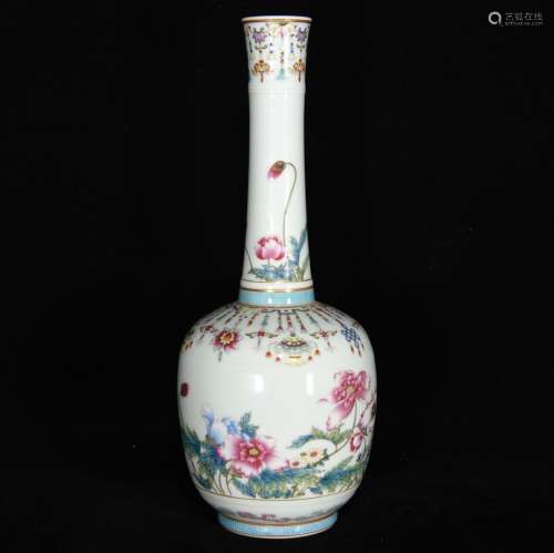Qing Yongzheng enamel Yumei flower pattern long neck bottle