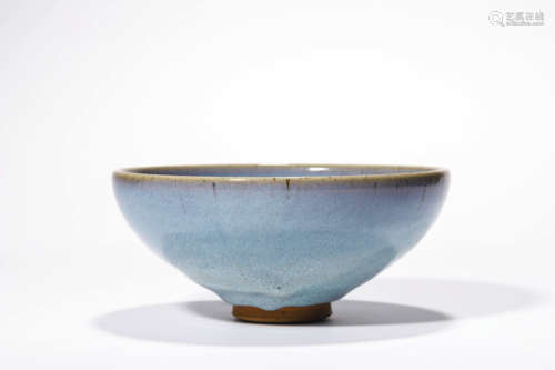 A Lujun Glaze Tea Cup