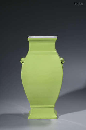 A Yellow Glaze Square Zun Vase