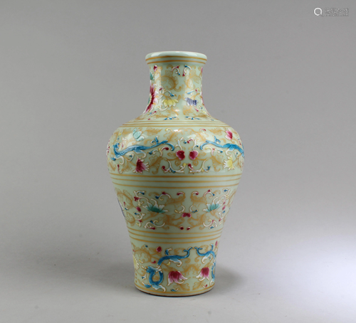 Chinese Porcelain Vase