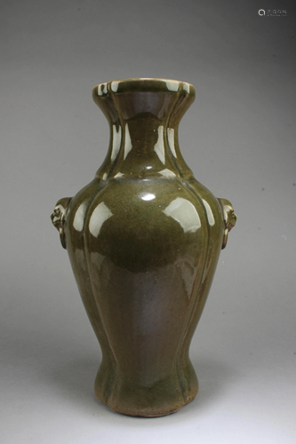 Chinese Porcelain Vase