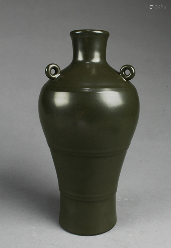 Chinese Tea Dust Color Porcelain Vase