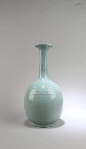 Chinese Ruyao Vase