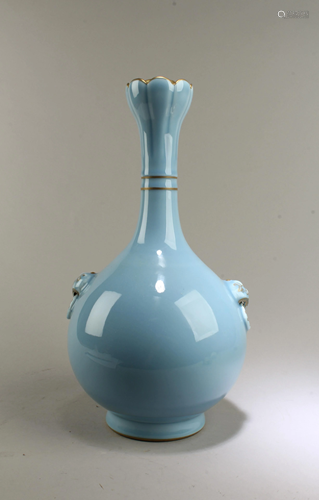 Chinese Porcelain Vase