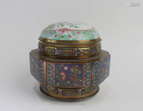 A Cloisonne Box with Porcelain Lid
