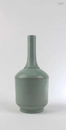 Chinese Ruyao Vase