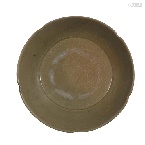 Chinese Yue Kiln Celadon Plate, Five Dynasties