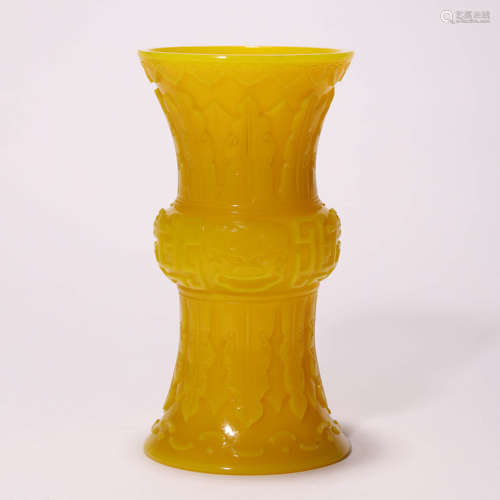 A Chinese Yellow Glass Archiastic Vase