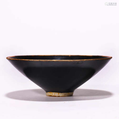 A Chinese Porcelain Jizhou-Type Bowl