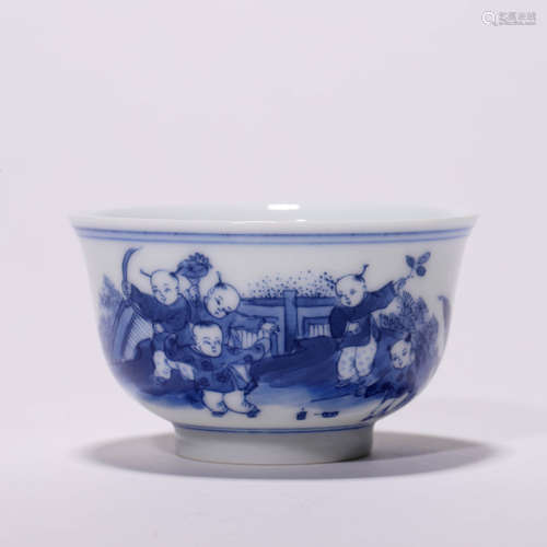 A Chinese Porcelain Blue and White  Children Pattern Bowl