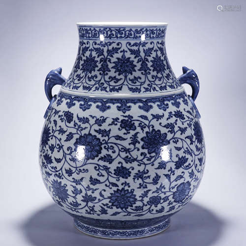 A Chinese Porcelain Blue and White Interlock Branches Vase M...