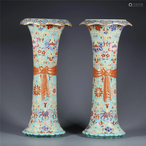 Old stock,a pair of Qing Dynasty enamel gilt vases